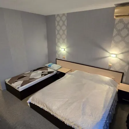 семеен екселсиор Къща за гости Равда