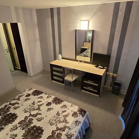 Affittacamere Excelsior Guest House Ravda