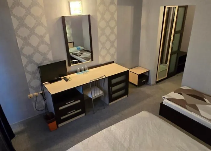 Excelsior Family Къща за гости 3*